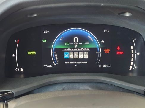 Used 2025 Toyota Camry LE FWD image 23