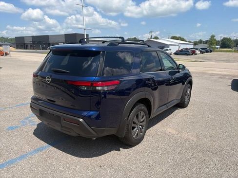 Used 2025 Nissan Pathfinder SV w/ Black Appearance Package AWD/4WD image 6
