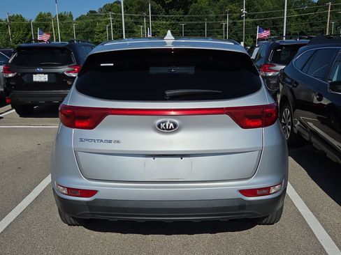 Used 2017 Kia Sportage LX FWD image 6