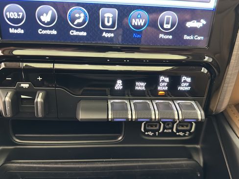 Used 2020 RAM 1500 Limited AWD/4WD image 24