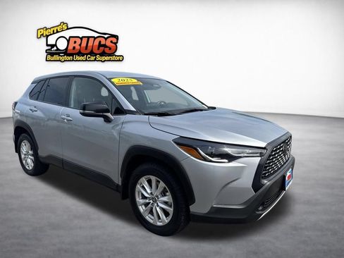 Used 2025 Toyota Corolla Cross LE AWD/4WD image 7