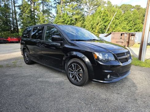 Used 2016 Dodge Grand Caravan R/T FWD image 5