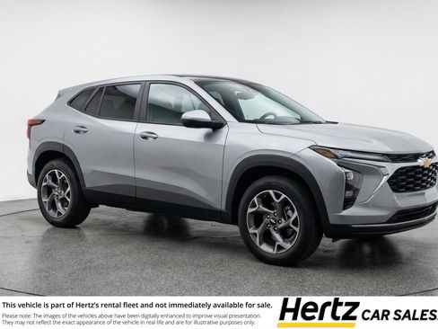 Used 2025 Chevrolet Trax LT image 1