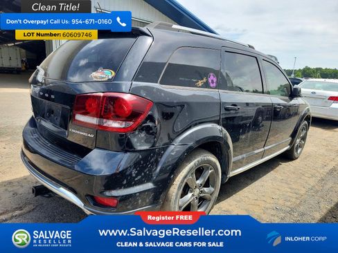 Used 2015 Dodge Journey Crossroad w/ Flexible Seating Group FWD image 4