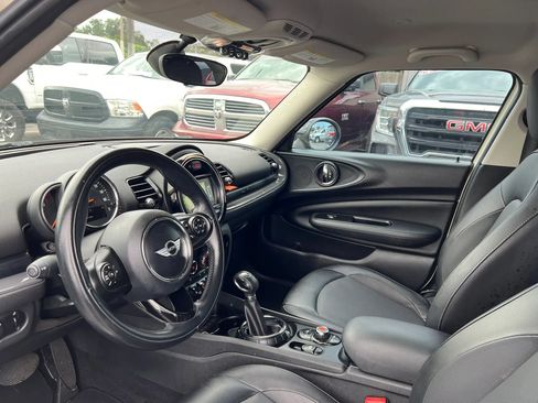 Used 2017 MINI Cooper Clubman FWD image 10