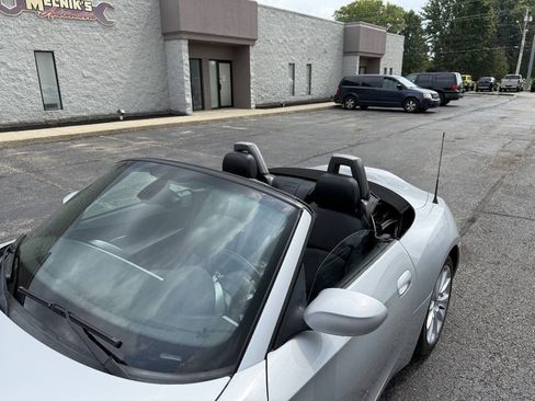 Used 2006 BMW Z4 3.0i RWD image 21