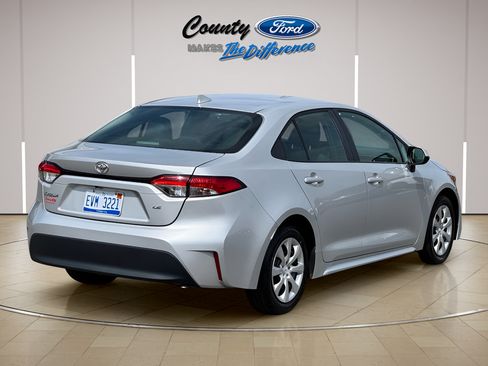 Used 2024 Toyota Corolla LE FWD image 9