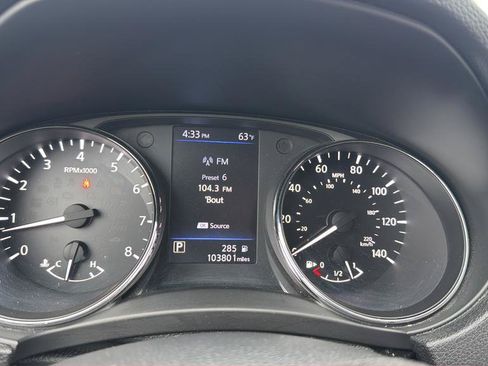 Used 2020 Nissan Rogue SV FWD image 10