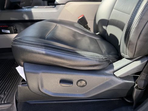 Used 2022 Ford F250 XLT w/ XLT Premium Package image 27