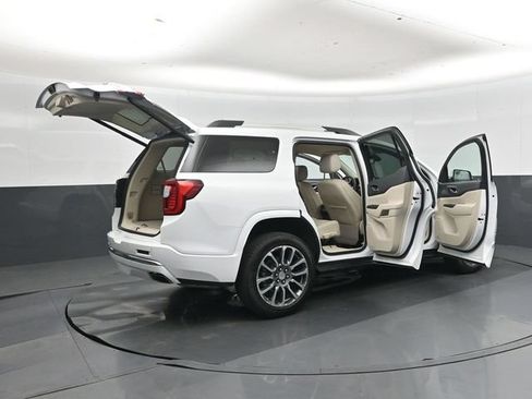 Used 2023 GMC Acadia Denali AWD/4WD image 49