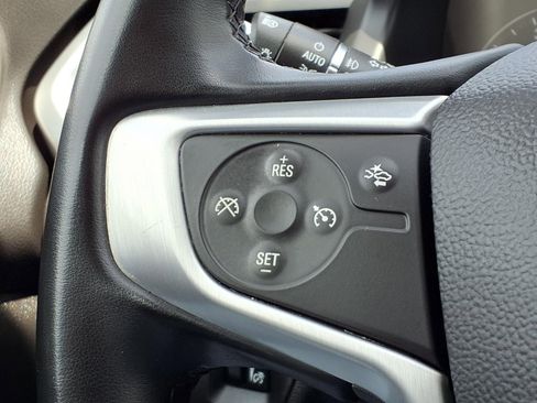 Used 2023 GMC Acadia SLT image 24