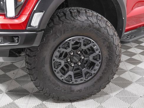 Used 2025 Ford F150 Raptor w/ Equipment Group 803A Raptor R image 32