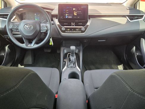 Used 2025 Toyota Corolla LE FWD image 16
