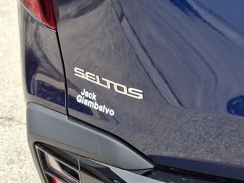 Used 2024 Kia Seltos S AWD/4WD image 30