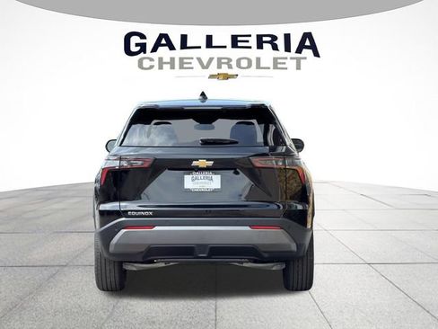 New 2026 Chevrolet Equinox LT w/ LPO, Floor Liner Package FWD image 6