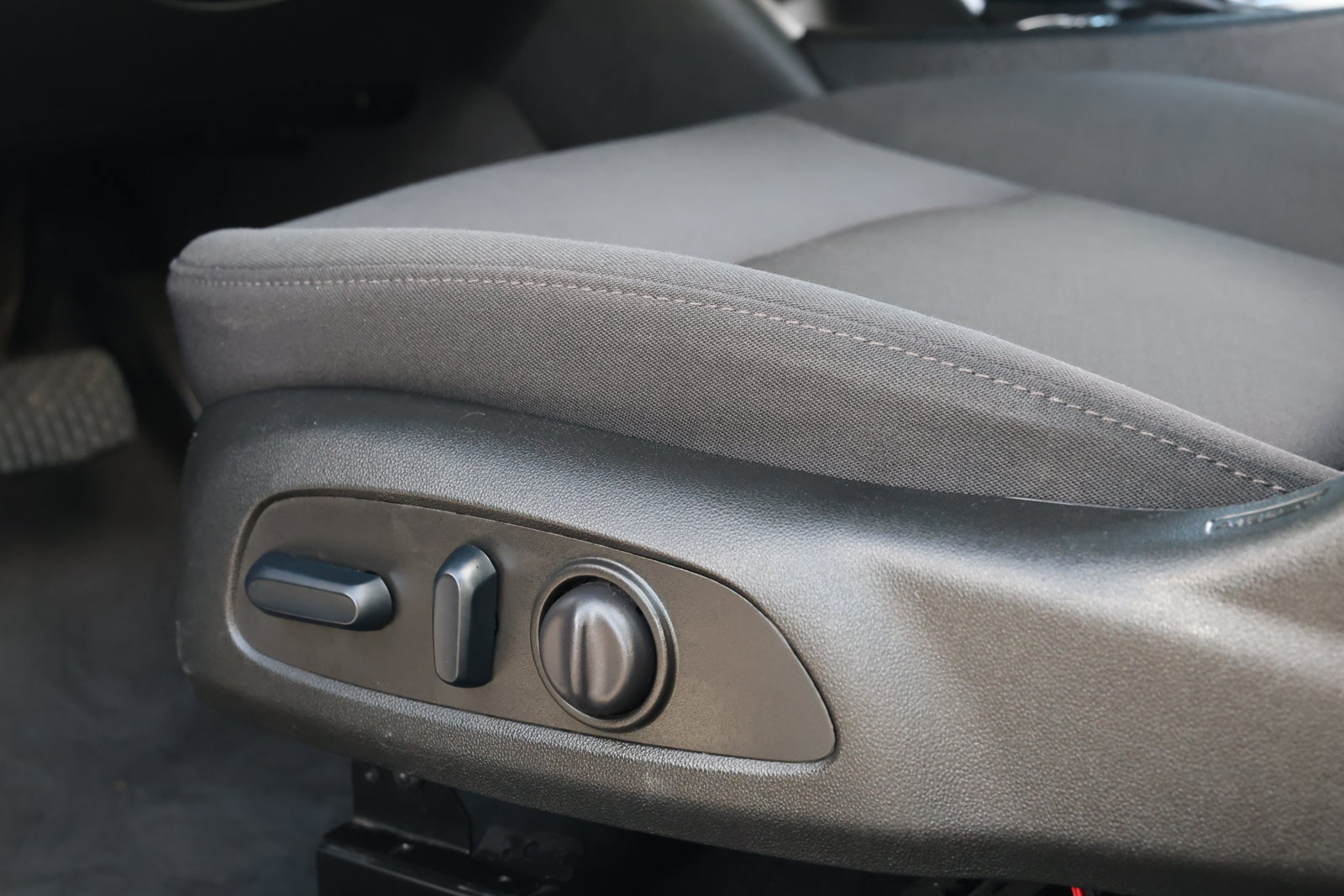 Used 2025 Chevrolet Malibu LT FWD image 28