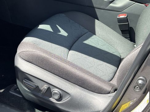 New 2025 Toyota RAV4 XLE image 8