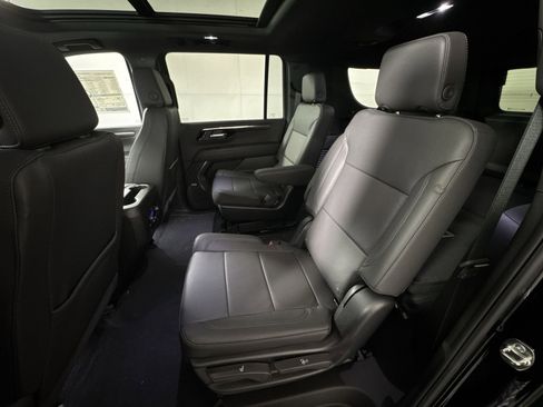 New 2026 Chevrolet Suburban Z71 w/ Comfort Package AWD/4WD image 25