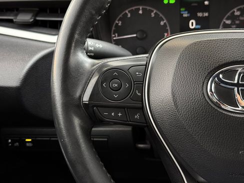 Used 2024 Toyota Corolla SE image 32