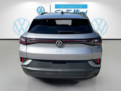 Used 2023 Volkswagen ID.4 S image 6
