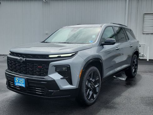 New 2026 Chevrolet Traverse RS FWD image 1