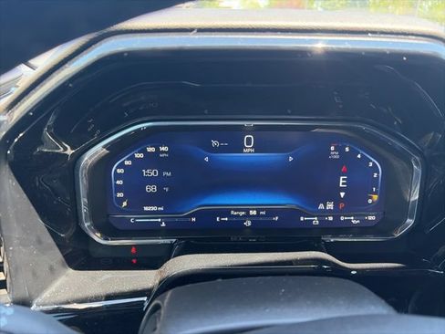 Used 2025 Chevrolet Silverado 1500 LT AWD/4WD image 10