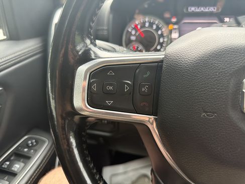 Used 2021 RAM 1500 Laramie AWD/4WD image 18
