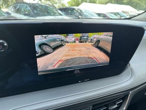 Used 2025 Buick Encore GX Preferred AWD/4WD image 23