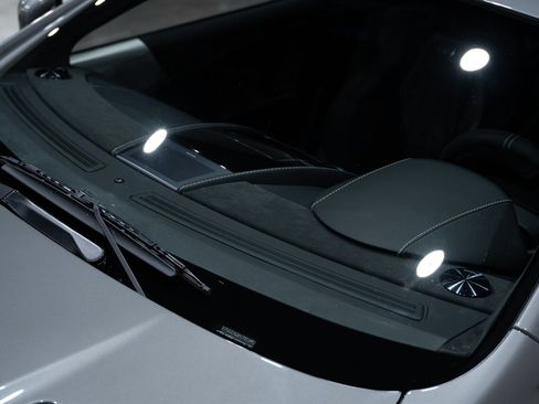 Used 2010 Aston Martin DBS image 61