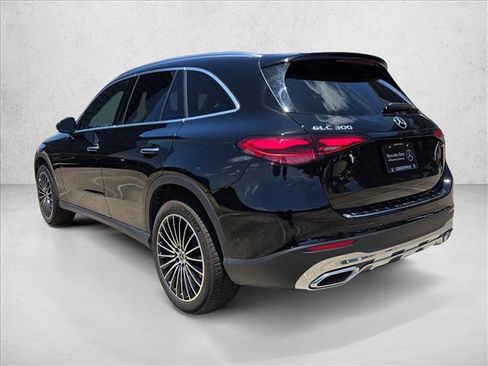 Used 2026 Mercedes-Benz GLC 300 image 8