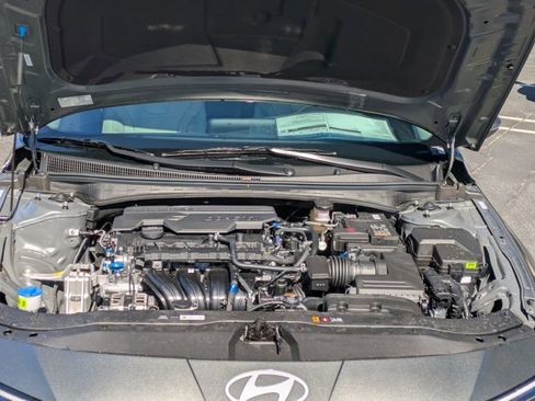 New 2026 Hyundai Elantra Limited image 16