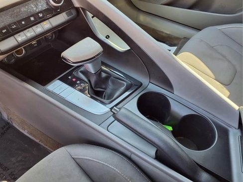 Used 2023 Hyundai Elantra SEL FWD image 14
