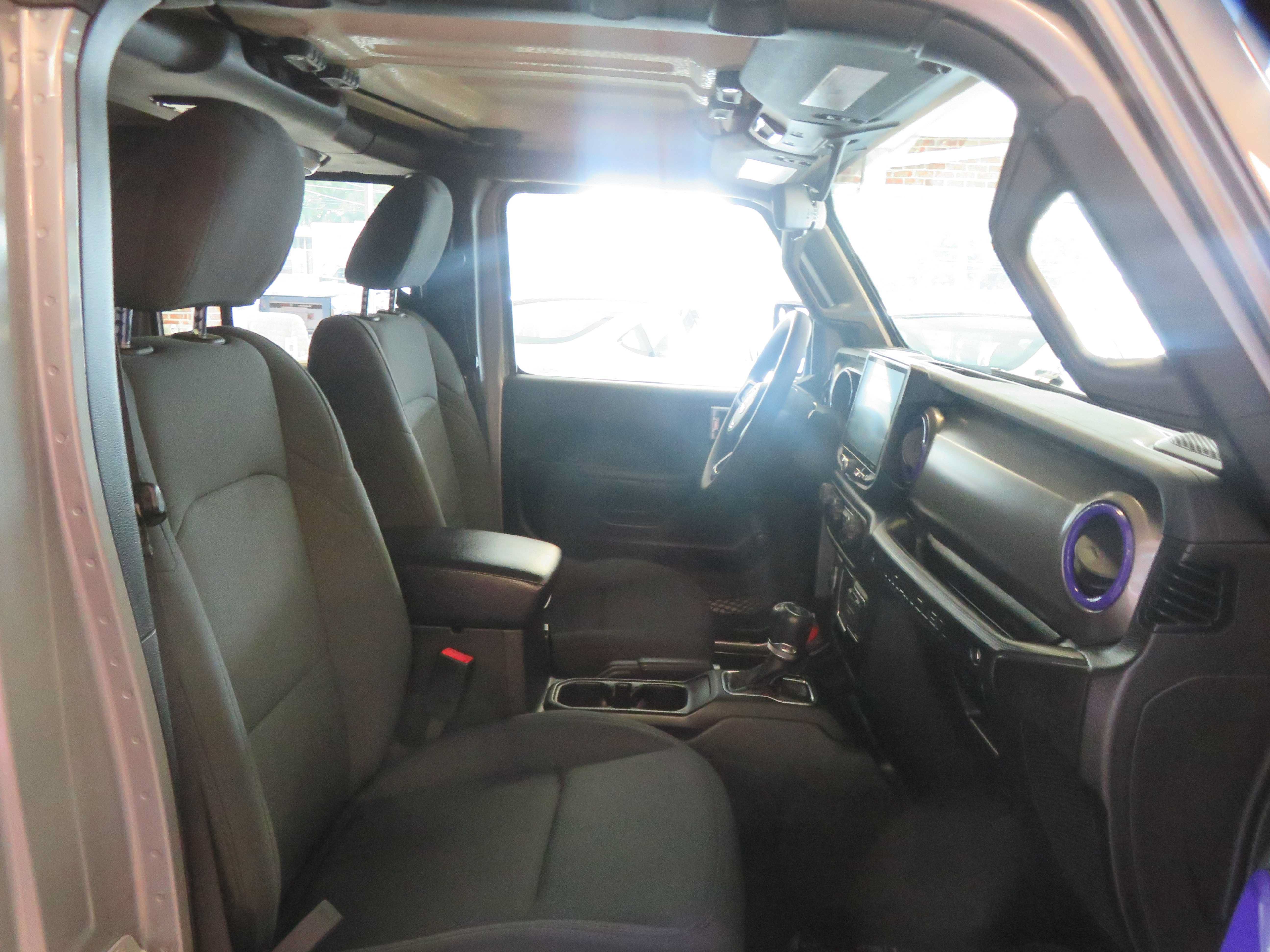 Used 2020 Jeep Wrangler Unlimited Sport AWD/4WD image 25