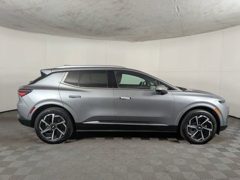 Certified 2025 Chevrolet Equinox EV LT w/ Convenience Package image 6