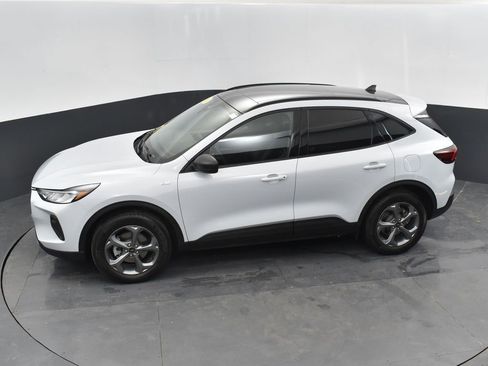 Used 2026 Ford Escape ST-Line w/ Tech Pack #1 AWD/4WD image 32