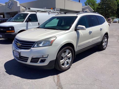 Used 2015 Chevrolet Traverse LTZ AWD/4WD image 21