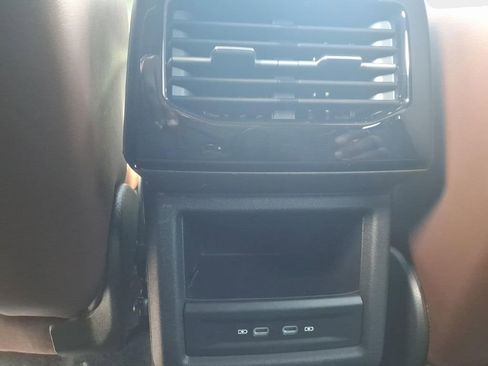 Used 2023 Volkswagen ID.4 Pro image 11