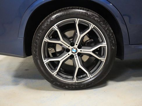 Used 2023 BMW X5 xDrive40i w/ M Sport Package image 40