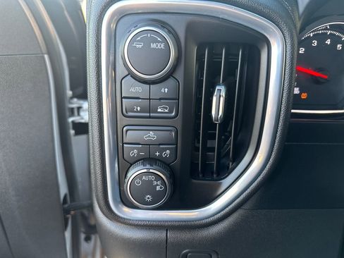 Used 2022 Chevrolet Silverado 1500 LT image 32