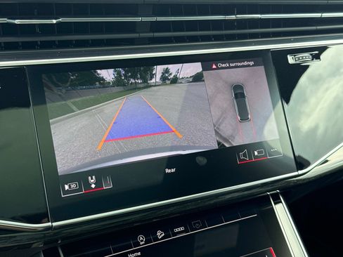Certified 2025 Audi Q7 3.0T Premium Plus AWD/4WD image 25
