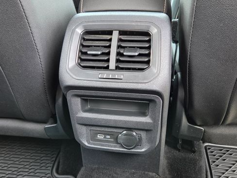 Certified 2023 Volkswagen Tiguan SE image 55