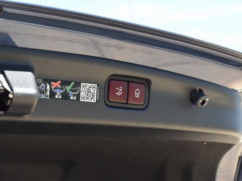 Used 2024 Mercedes-Benz C 300 C 300 image 34