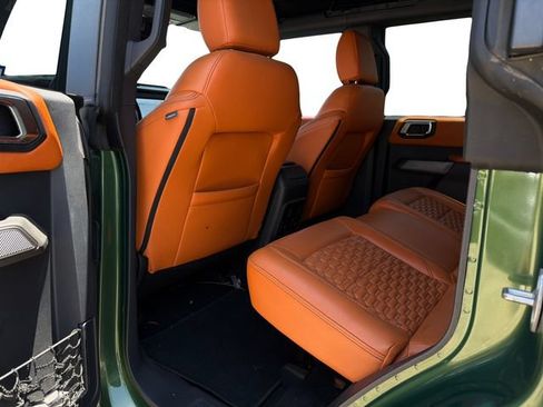 Used 2022 Ford Bronco Outer Banks w/ Sasquatch Package AWD/4WD image 10