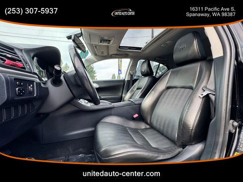 Used 2011 Lexus CT 200h image 7