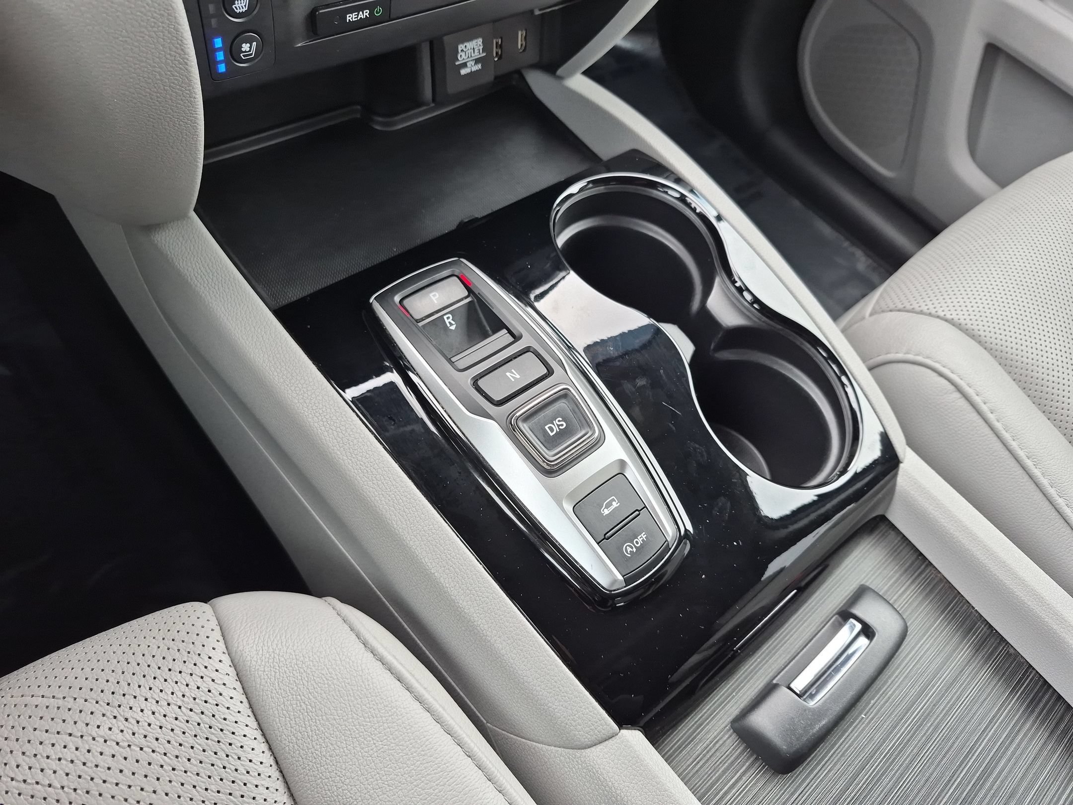 Used 2018 Honda Pilot Elite image 23