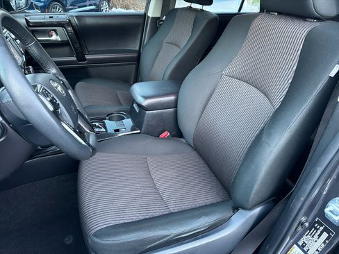 Used 2018 Toyota 4Runner TRD Off-Road w/ TRD Performance Package image 13