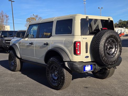 New 2025 Ford Bronco Badlands image 10