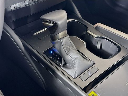 Certified 2025 Lexus ES 350 w/ Premium Package FWD image 17