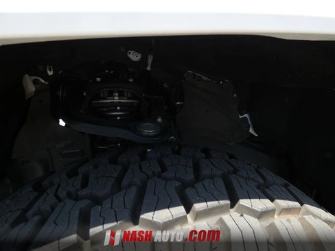 Used 2025 Toyota Tacoma TRD Sport AWD/4WD image 26