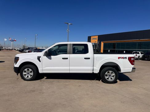 Used 2023 Ford F150 XL w/ Trailer Tow Package image 2